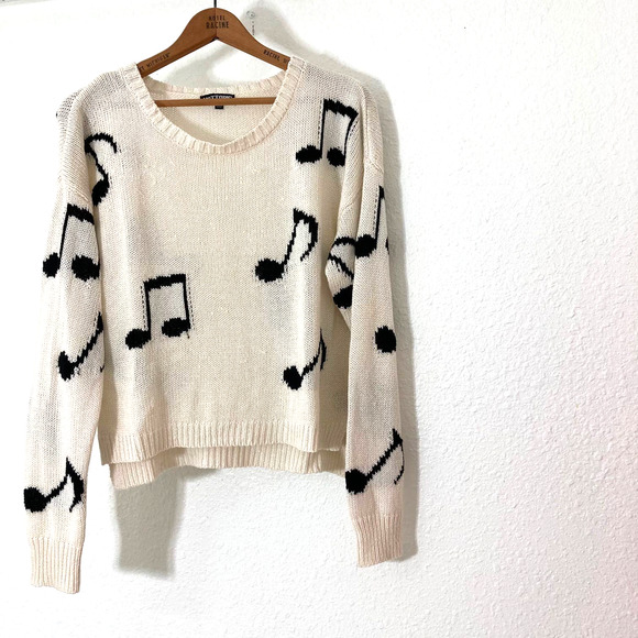 Hot Topic Sweaters - HOT TOPIC Cream Music Notes Sweater
